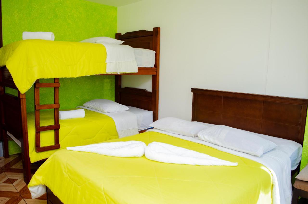 Residencial Amaru Hotel Banos  Exterior photo